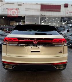 Volkswagen Atlas Cross Sport